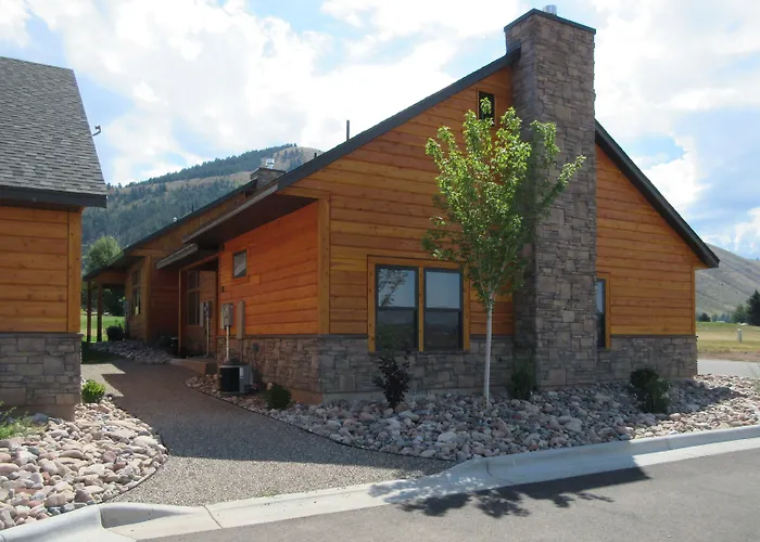 Townhomes On The 3*